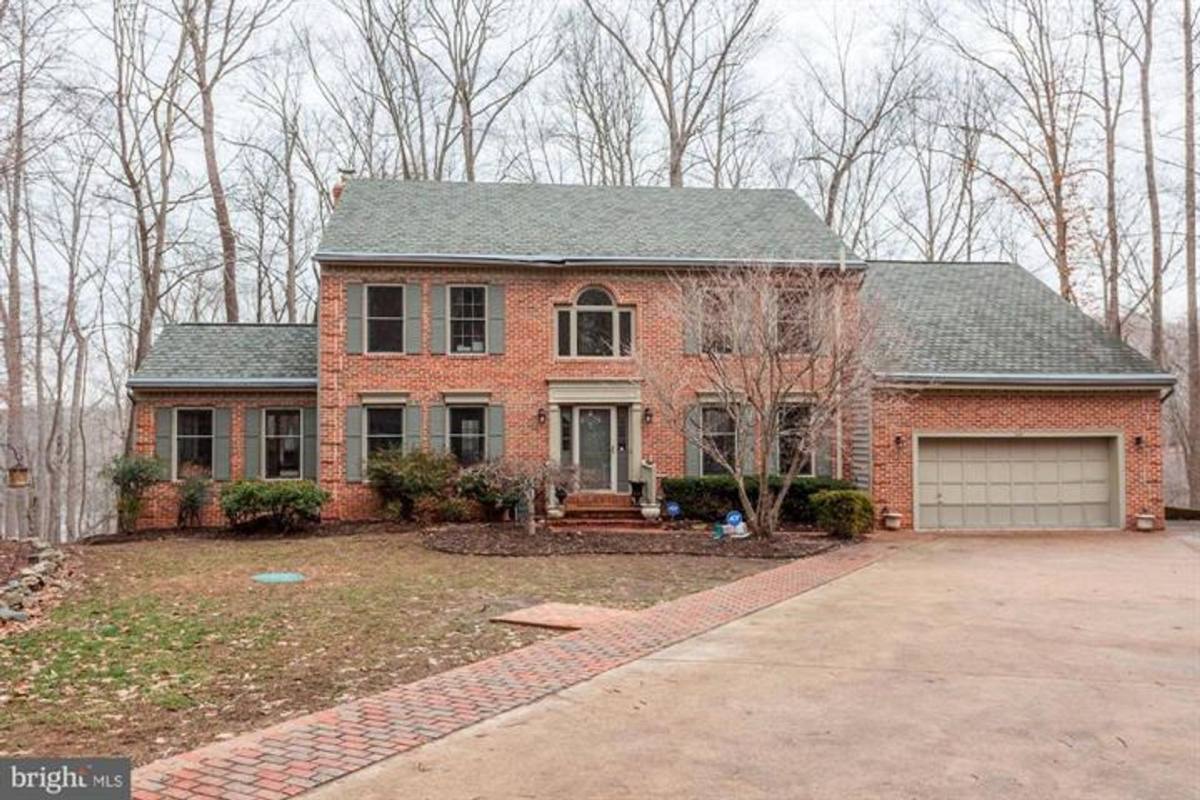 5147 Cannon Bluff Dr, Woodbridge, VA 22192