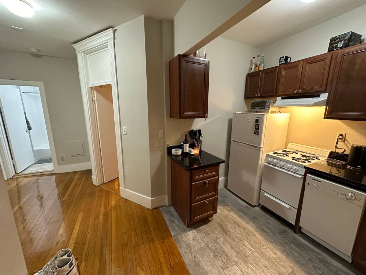 Apartment for rent at 38 Hemenway St #14R, Boston, MA 02115