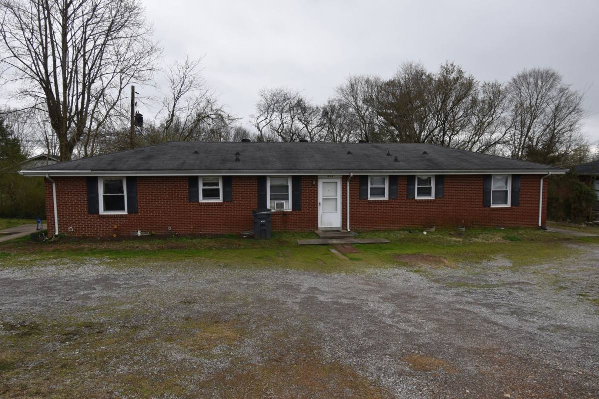 Apartment for rent at 470 Circle Dr, Clarksville, TN 37043