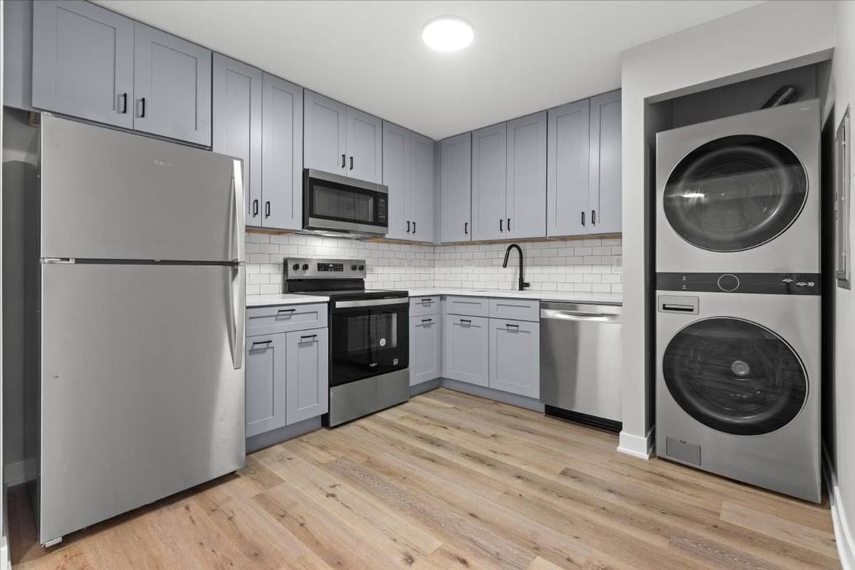 Apartment for rent at 1000 E Orchard St, Mundelein, IL 60060