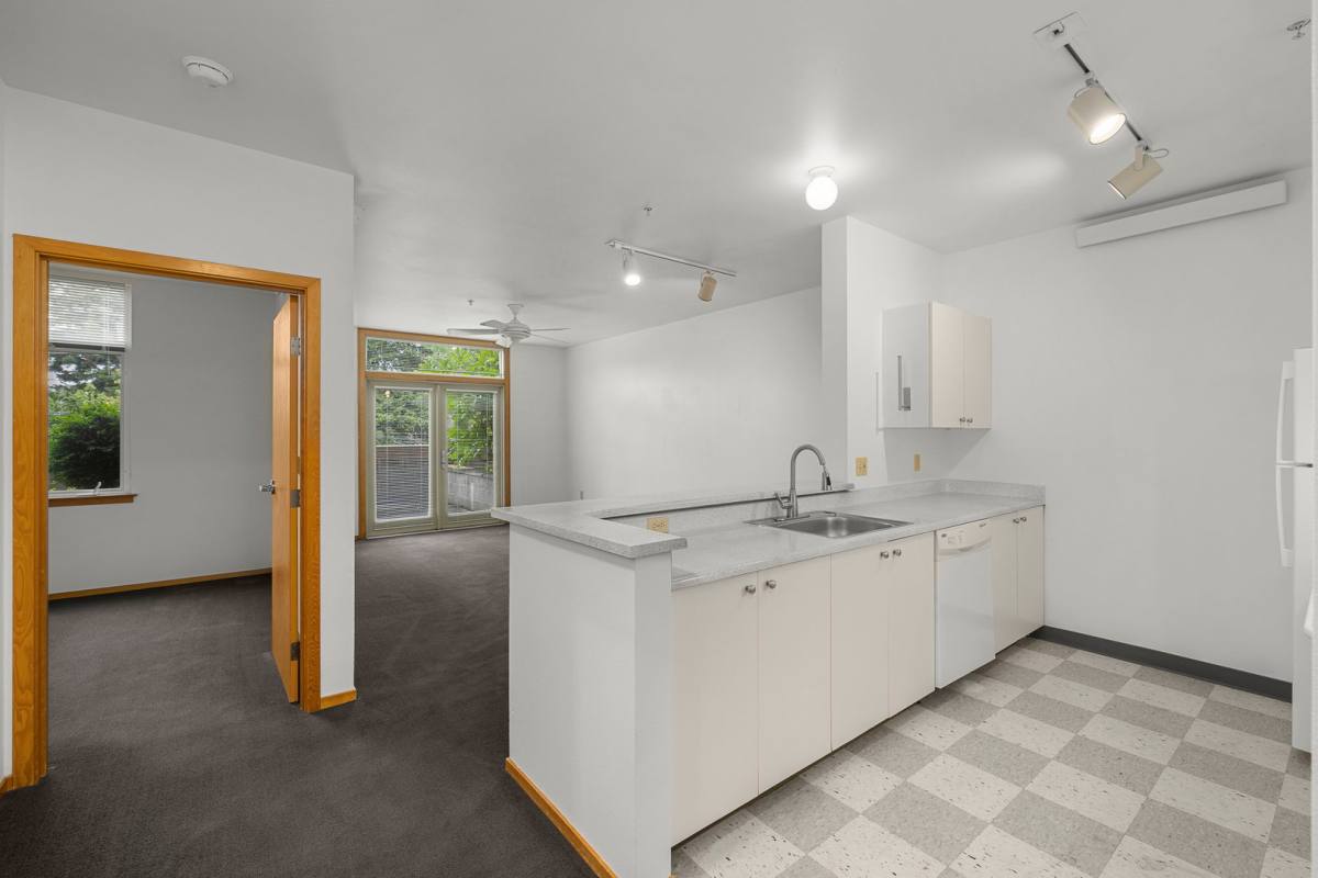 Apartment for rent at 2034 NE 40th Ave, Portland, OR 97212