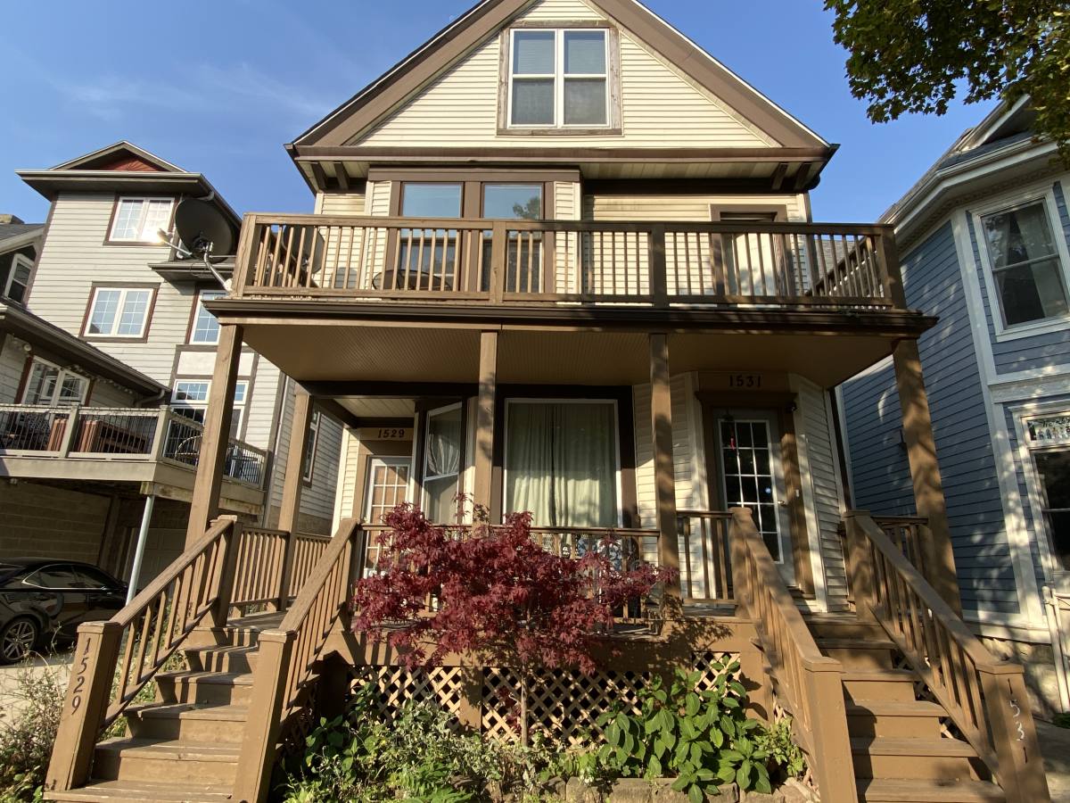 Apartment for rent at 1529-31 N Cass St, Milwaukee, WI 53202