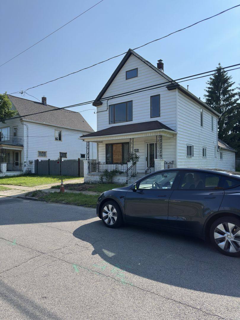 Apartment for rent at 38 Peck St, Buffalo, NY 14212