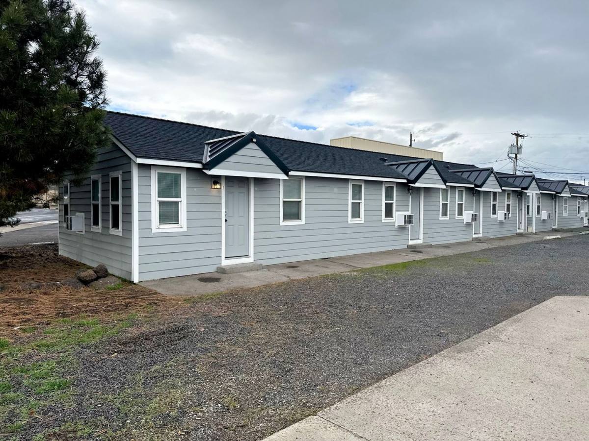 Apartment for rent at 815 NW 3rd, Prineville, OR 97754