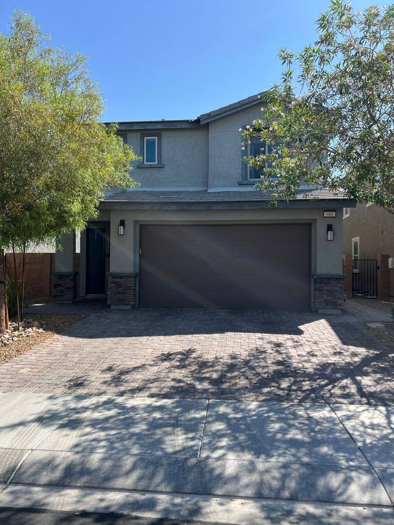 House for rent at 900 Bluebell Brook St, Henderson, NV 89052