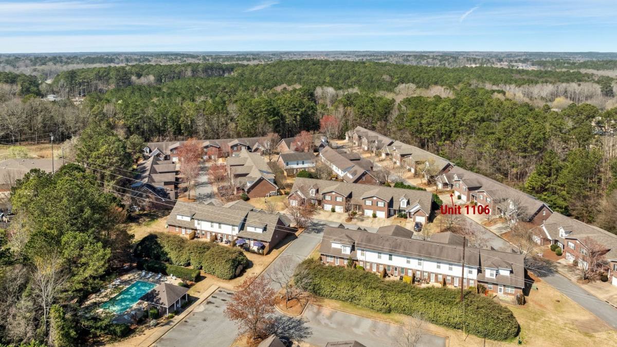 Condo for rent at 2428 E University Dr, Auburn, AL 36830