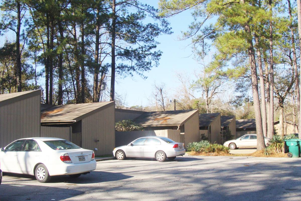 Apartment for rent at 1900 Donahue Ferry Rd, Pineville, LA 71360