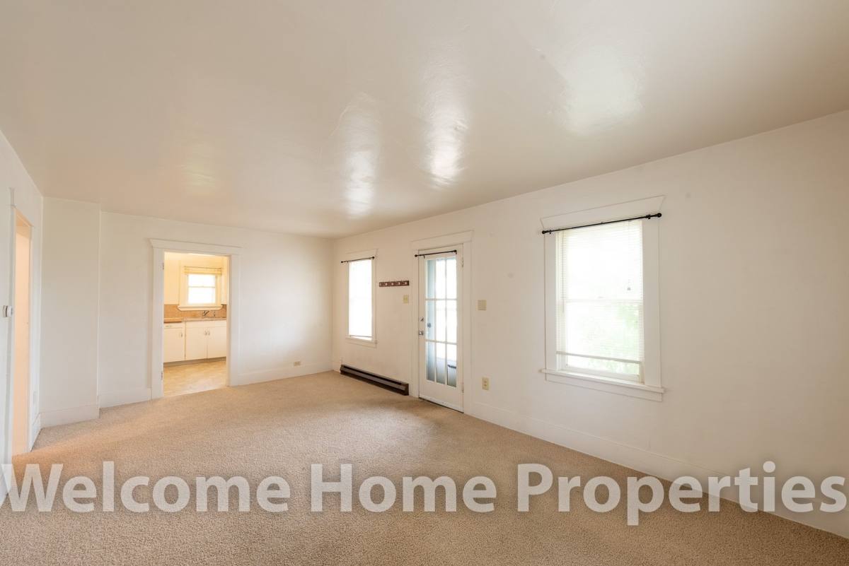 Apartment for rent at 128 SE 2nd St, College Place, WA 99324