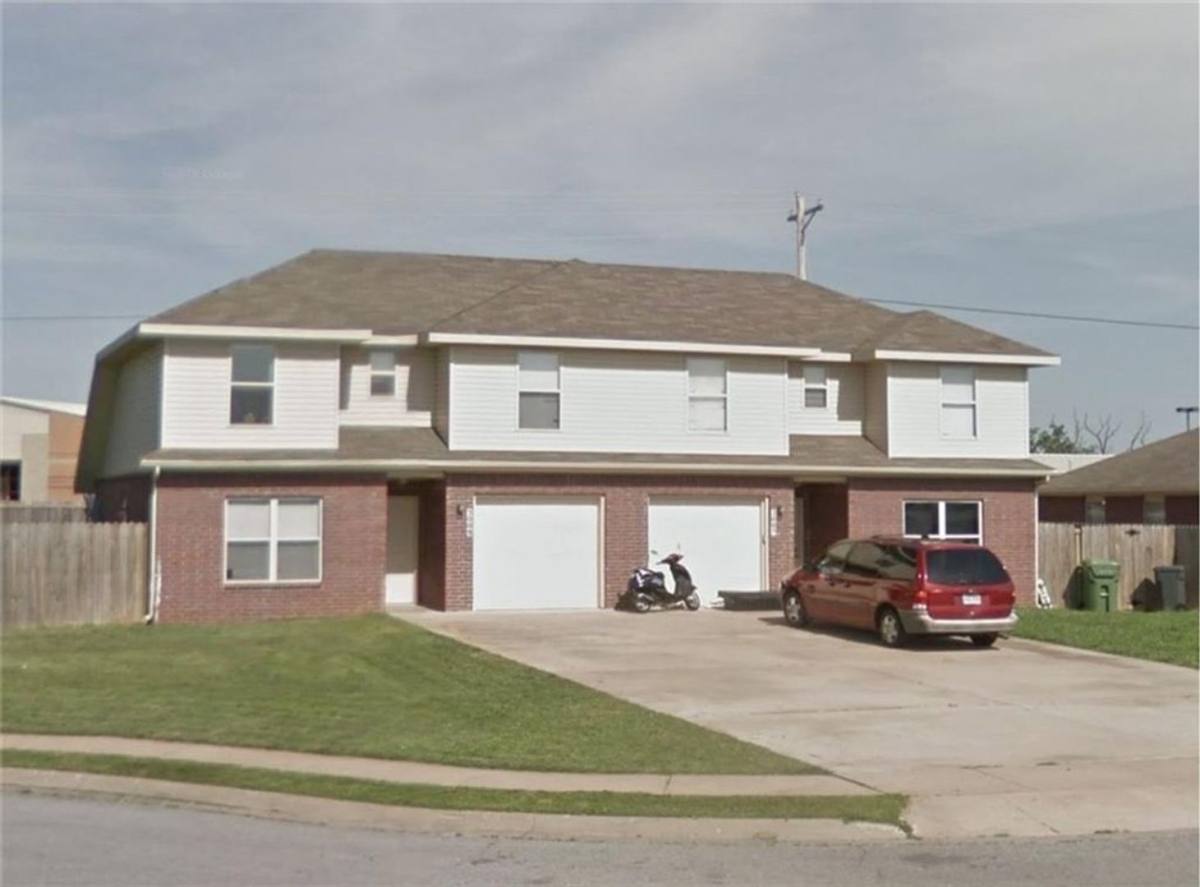 House for rent at 3005 S E St, Rogers, AR 72758