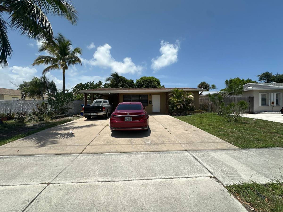 House for rent at 515 W Ocean Ave, Lake Worth, FL 33462