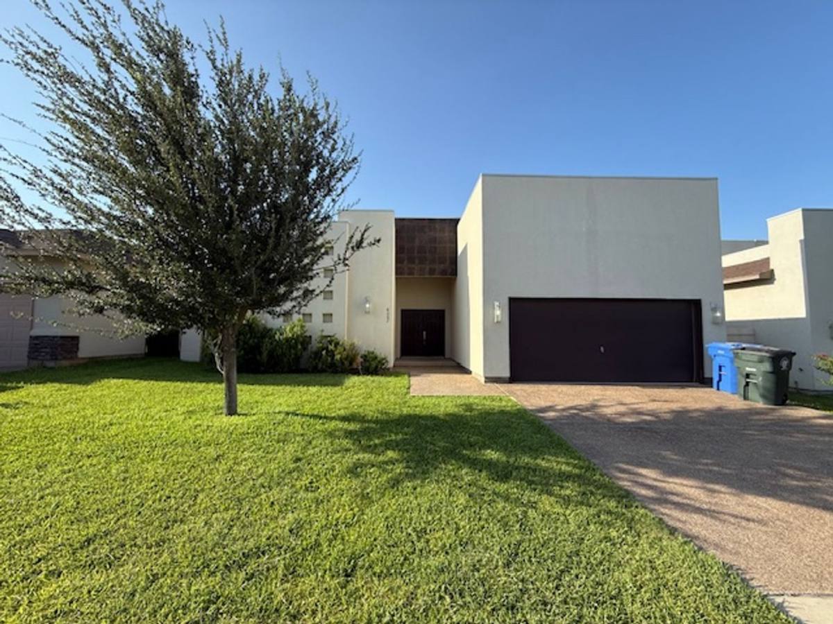House for rent at 6007 Maryam Dr, Laredo, TX 78041