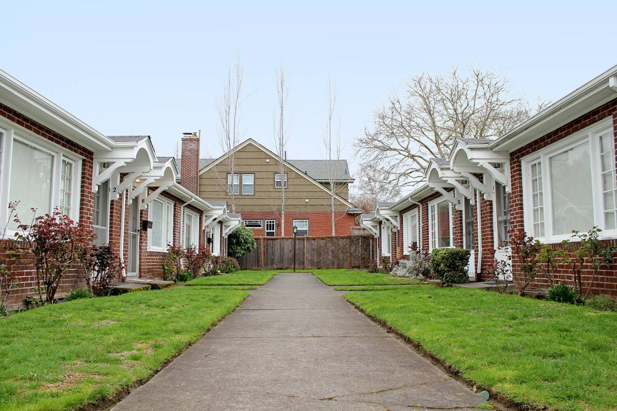 Apartment for rent at 1011 NE Tillamook St, Portland, OR 97212