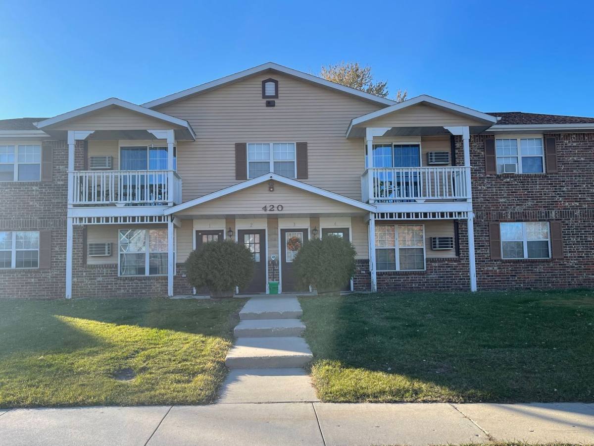 Apartment for rent at 410 S River Rd, West Bend, WI 53095