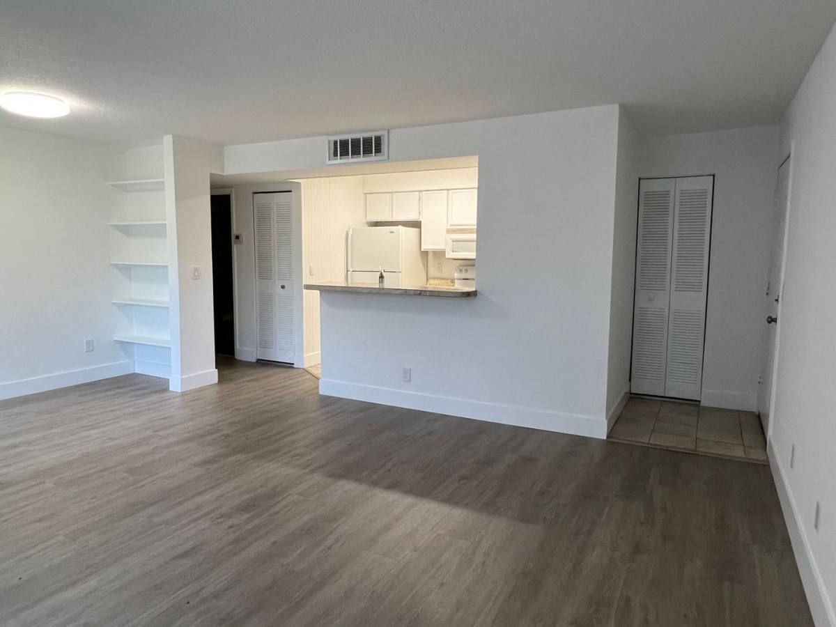 Apartment for rent at 1267 SW 46 Ave, Pompano Beach, FL 33069
