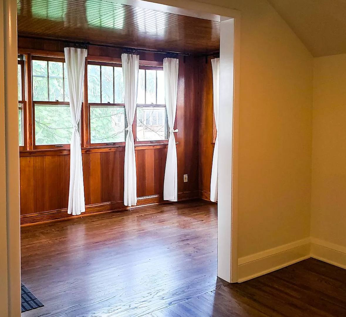 Townhouse for rent at 2107 Grand St NE, Minneapolis, MN 55418