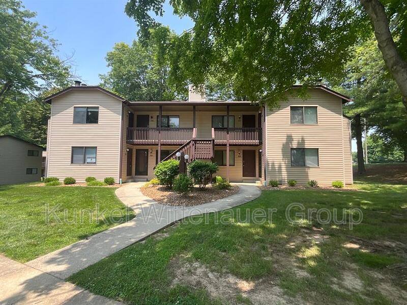 Condo for rent at 52 Pepperwood Court, Glen Carbon, IL 62034