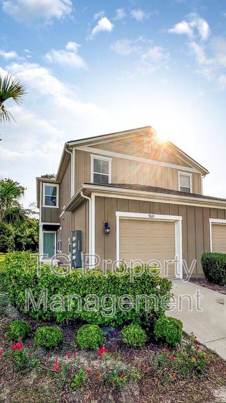 Townhouse for rent at 9610 Baylin Court, Jacksonville, FL 32256