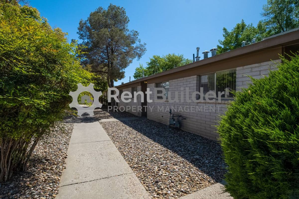 Apartment for rent at 9716 Comanche Rd NE Building #5, Albuquerque, NM 87111