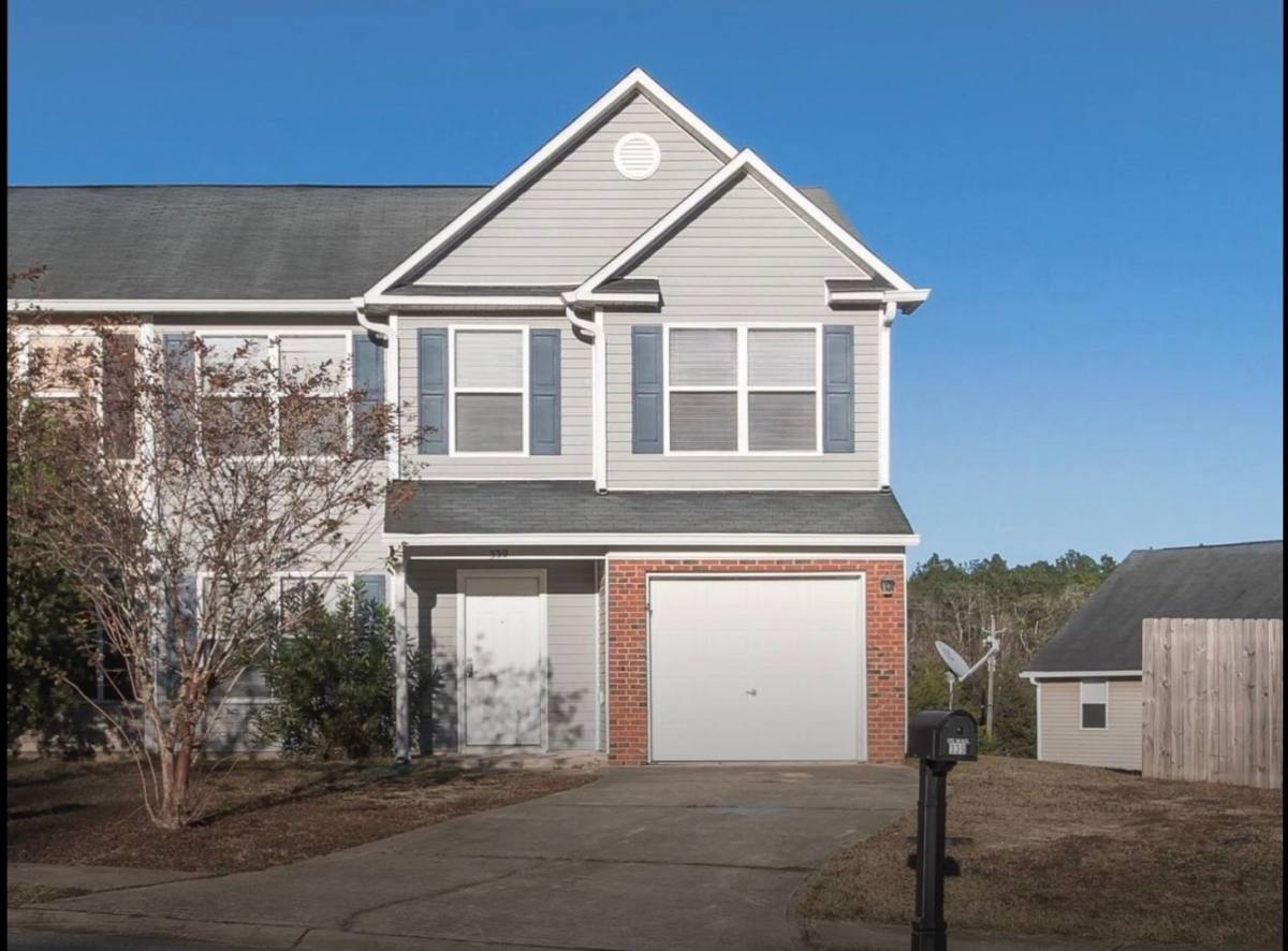 Townhouse for rent at 339 Dahlquist Dr, Crestview, FL 32539