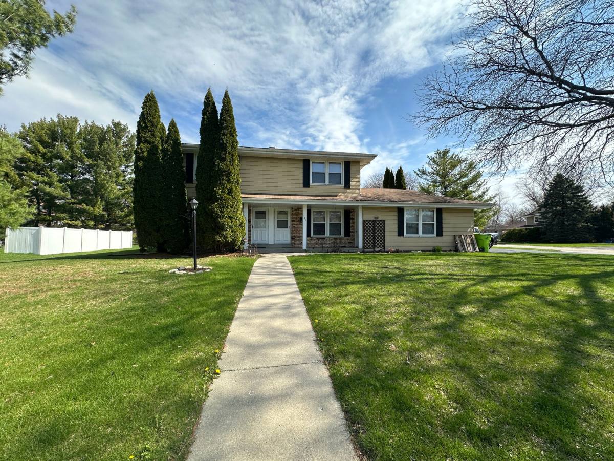 Townhouse for rent at 746 Penbrook Way, Hartland, WI 53029
