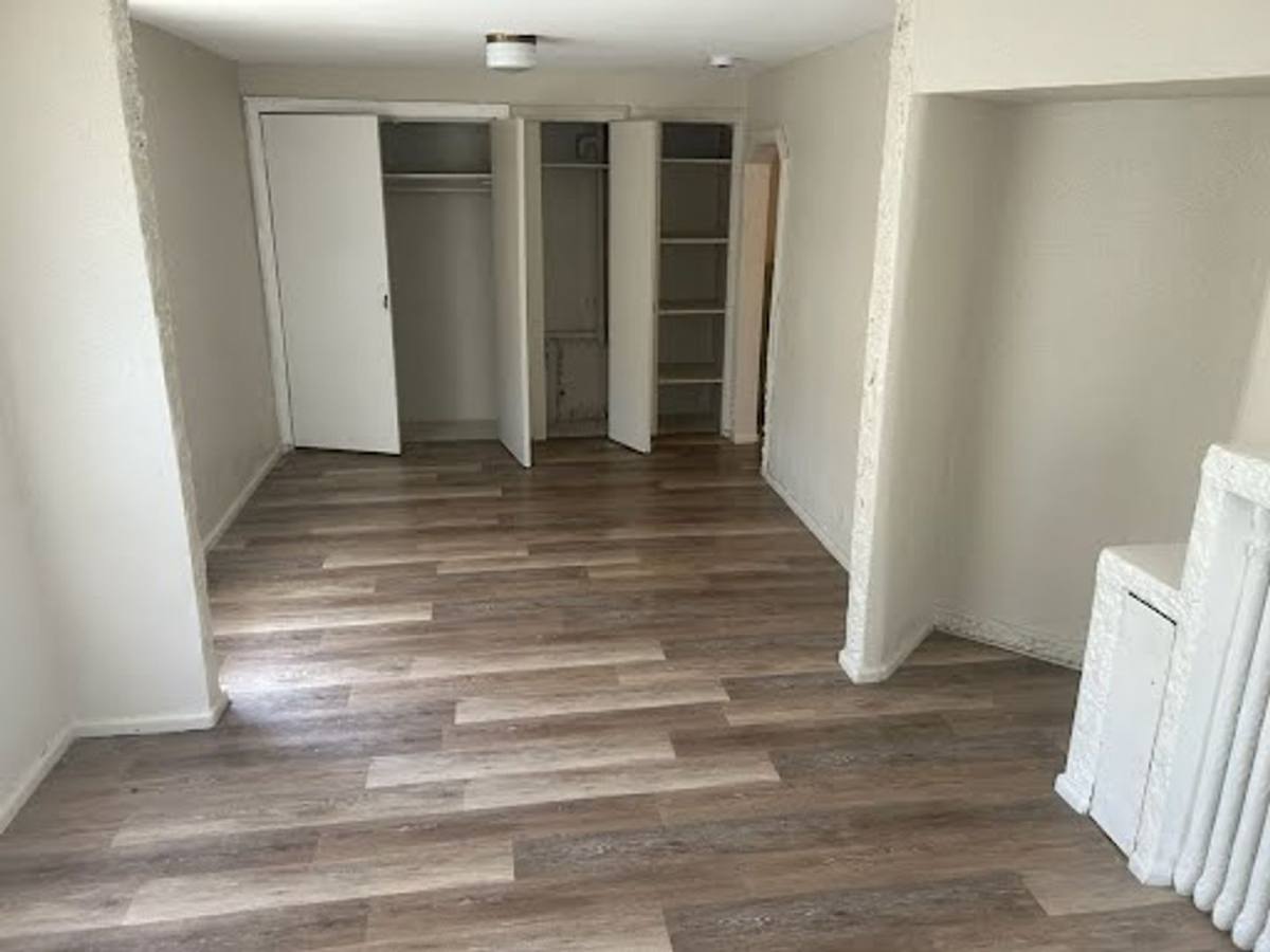 Apartment for rent at 6901-13 W Mitchell St, Milwaukee, WI 53214