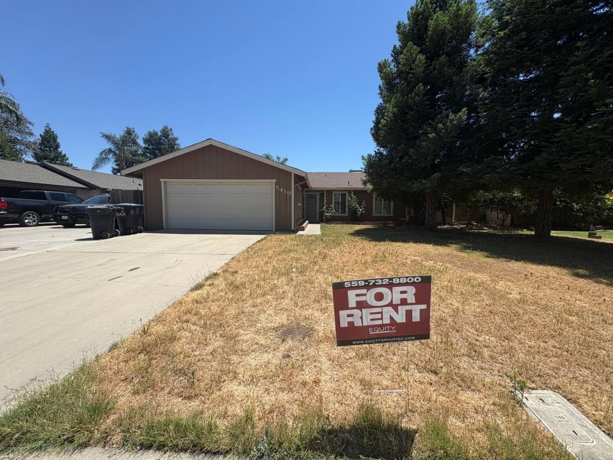 House for rent at 5419 W Harter Ave, Visalia, CA 93277