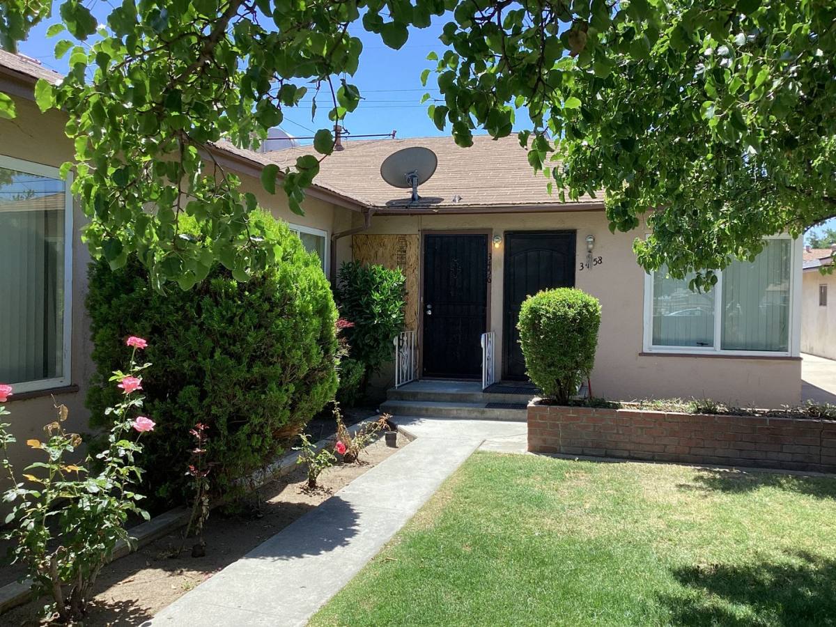 Apartment for rent at 3456 E Clinton Ave, Fresno, CA 93703