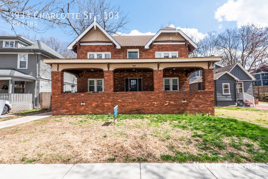 Apartment for rent at 3933 Charlotte St, Kansas City, MO 64110