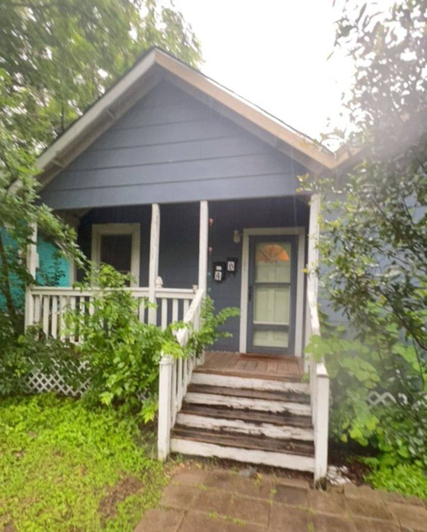 Apartment for rent at 5001 Duval, Austin, TX 78751