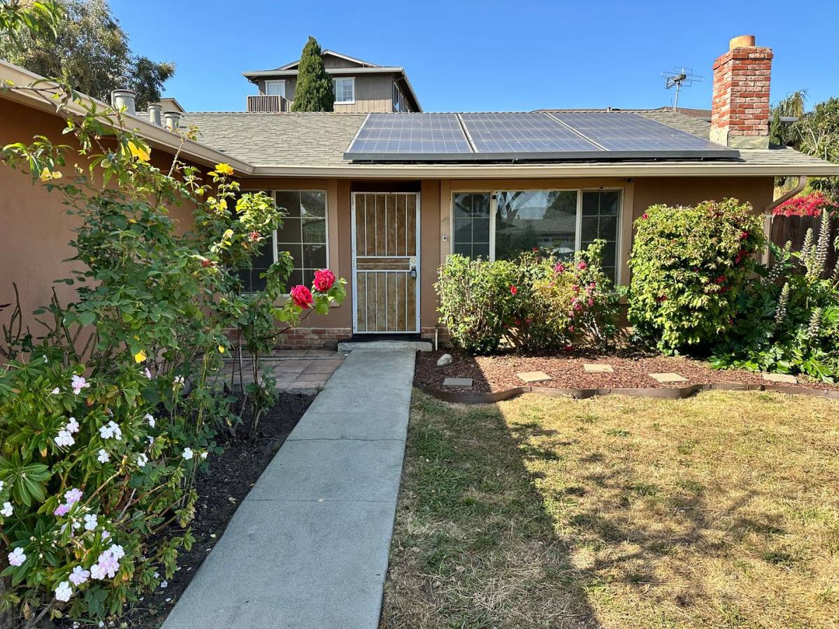 House for rent at 18891 Hoover St, Salinas, CA 93906
