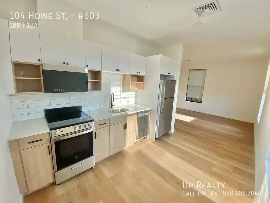 House for rent at 104 Howe St, New Haven, CT 06511
