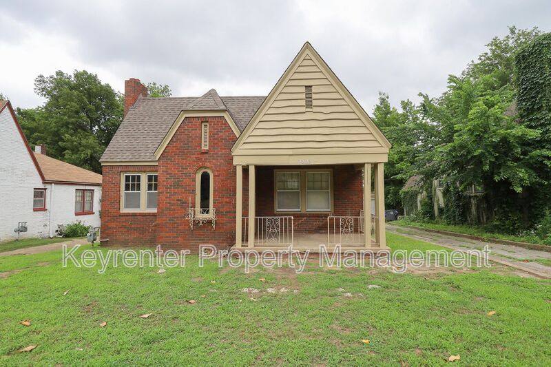 House for rent at 2423 N Boston Ave, Tulsa, OK 74106