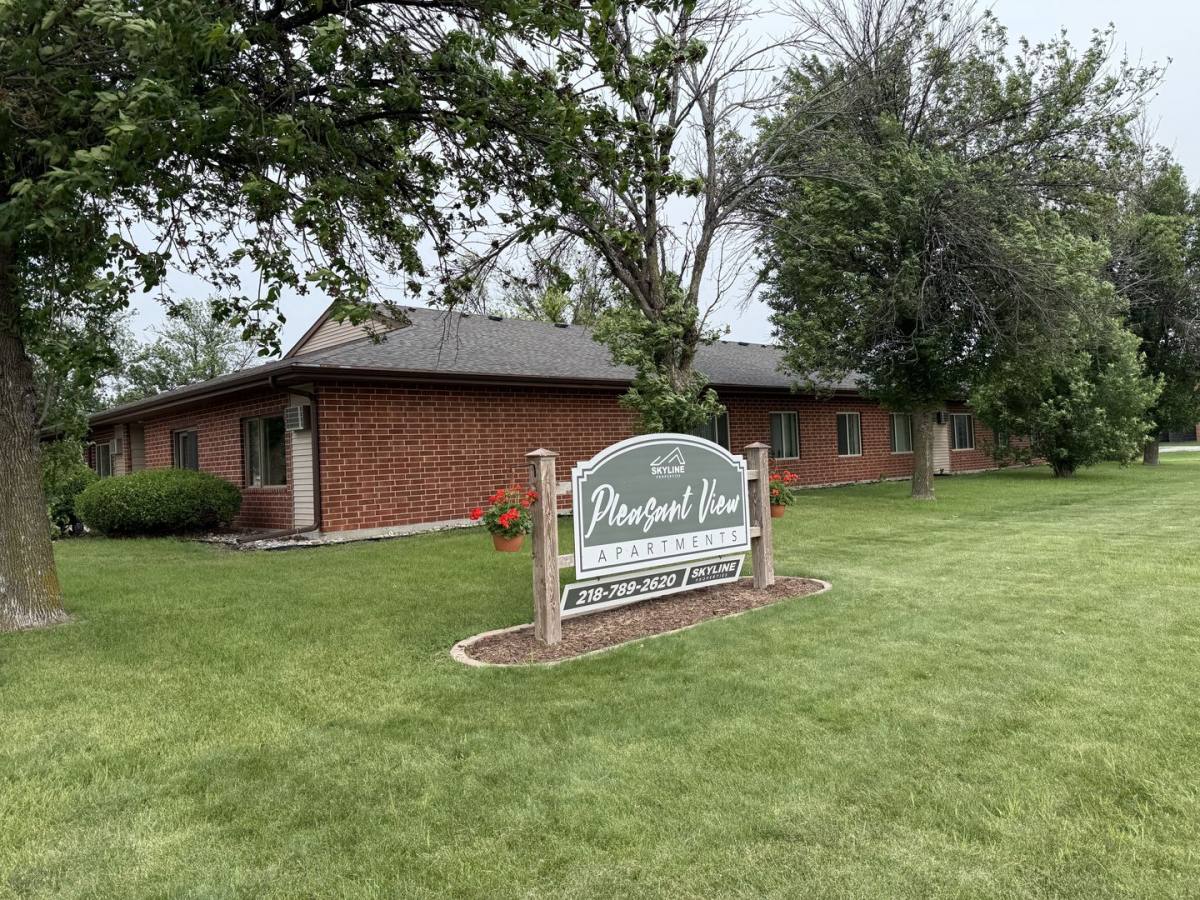 Apartment for rent at 1104 14th Ave N, Wahpeton, ND 58075