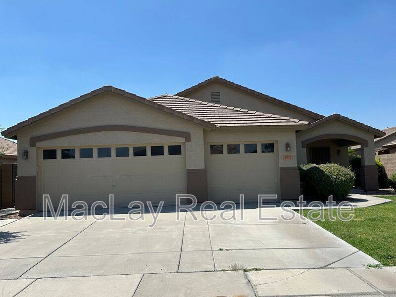 House for rent at 2011 W Sunshine Butte Dr, Queen Creek, AZ 85142