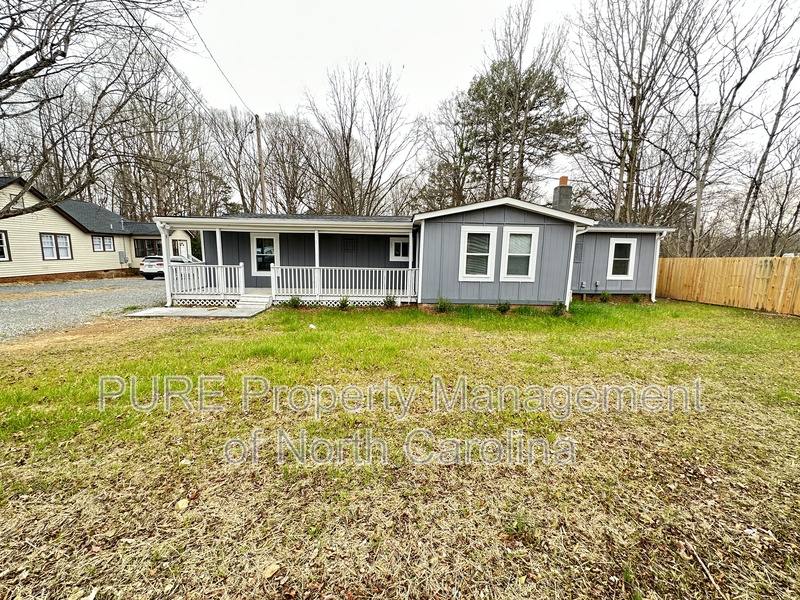 House for rent at 3345 E Ridge Rd, Salisbury, NC 28144