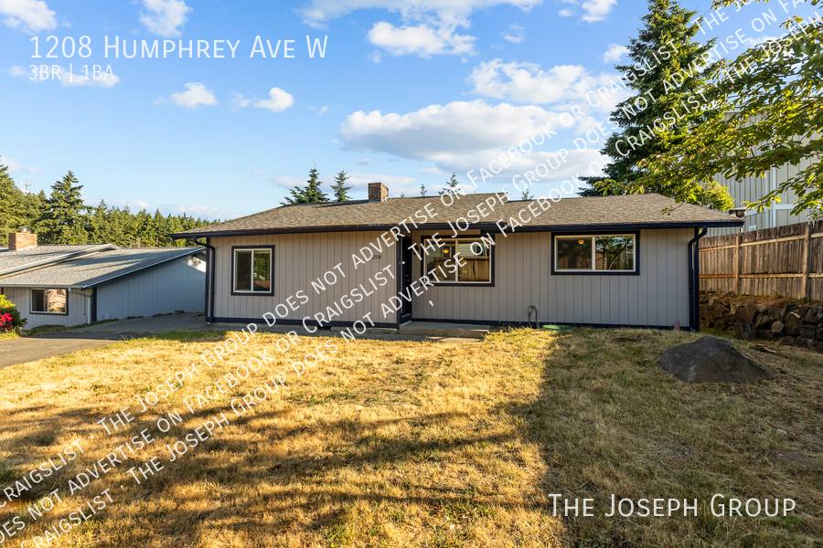 House for rent at 1208 Humphrey Ave W, Bremerton, WA 98312