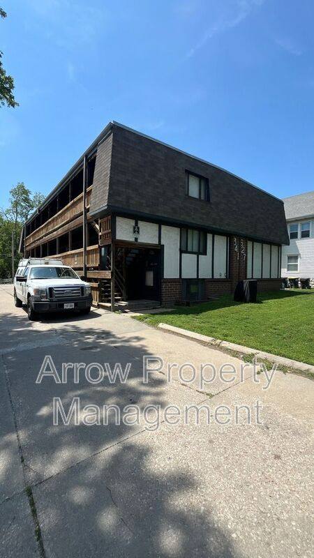 Apartment for rent at 341 S 27th St #5, Lincoln, NE 68510