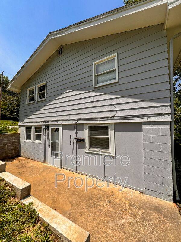 Apartment for rent at 1238 S Claremont Ave #B, Independence, MO 64052
