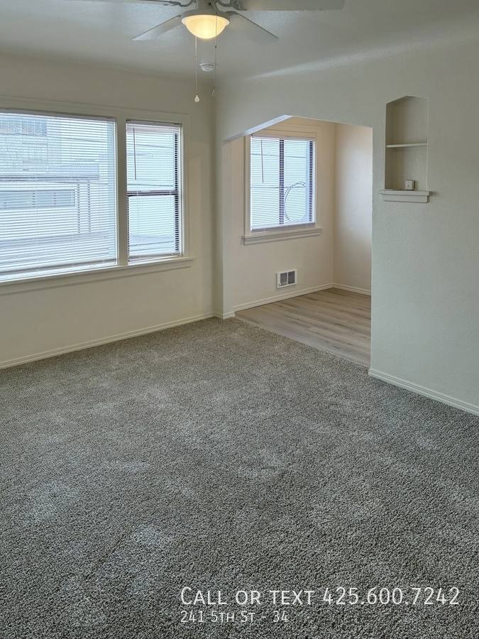 Apartment for rent at 241 5th St #9, Bremerton, WA 98337