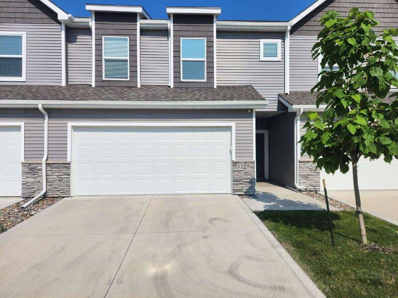 Townhouse for rent at 1105 NW 33rd Lane, Ankeny, IA 50023