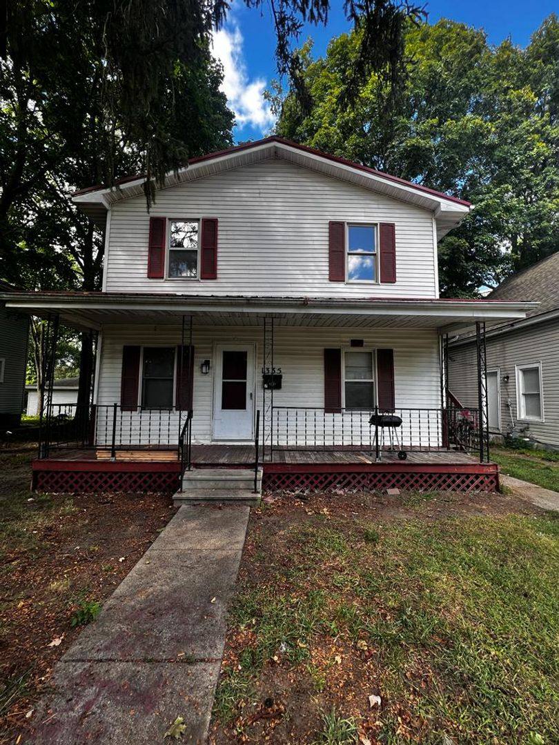 Apartment for rent at 1335 E Dubail Ave, South Bend, IN 46613