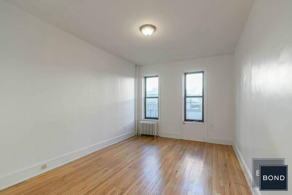 Apartment for rent at 340 E 53rd St #4B, New York, NY 10022