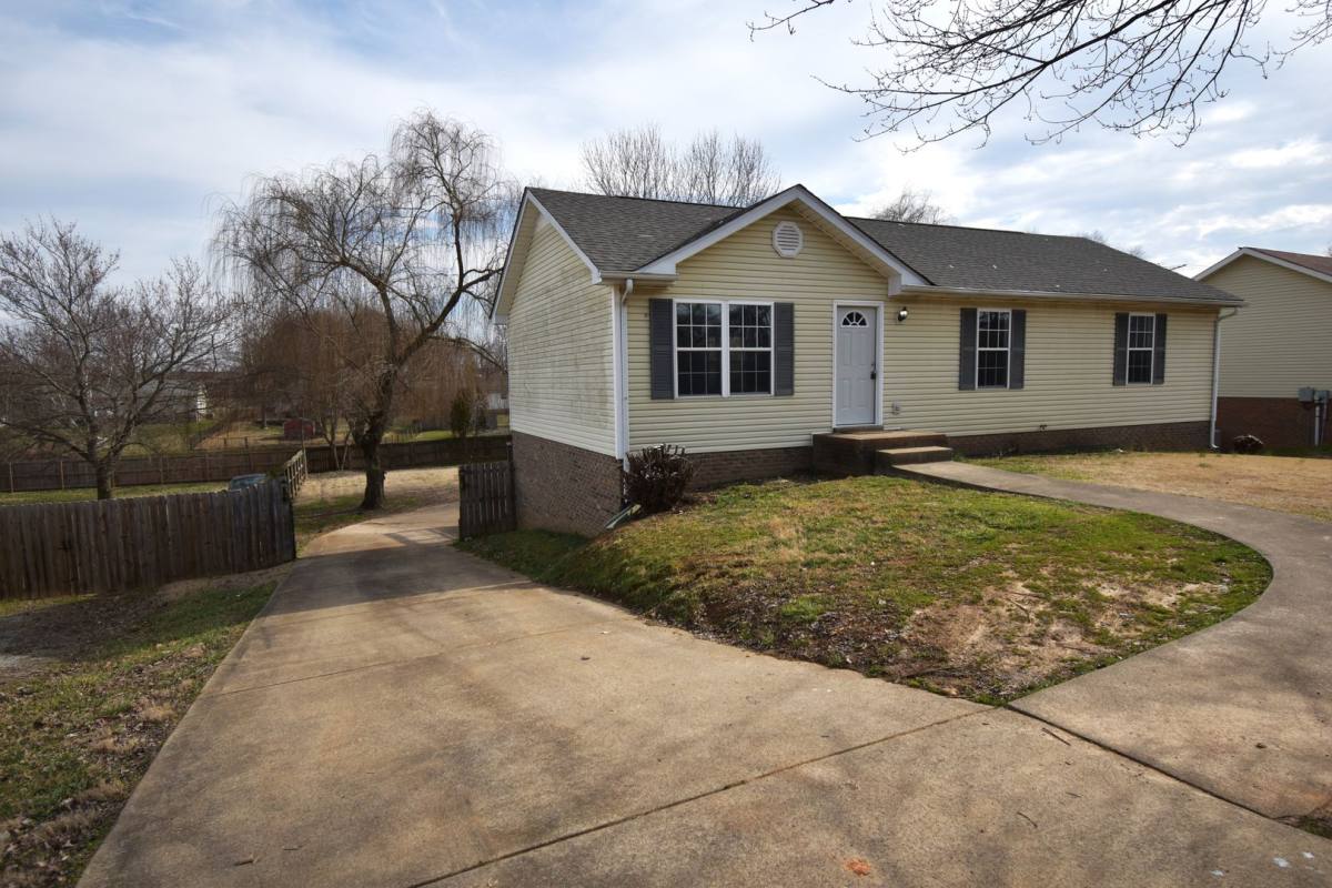 House for rent at 1817 Needmore Rd, Clarksville, TN 37042