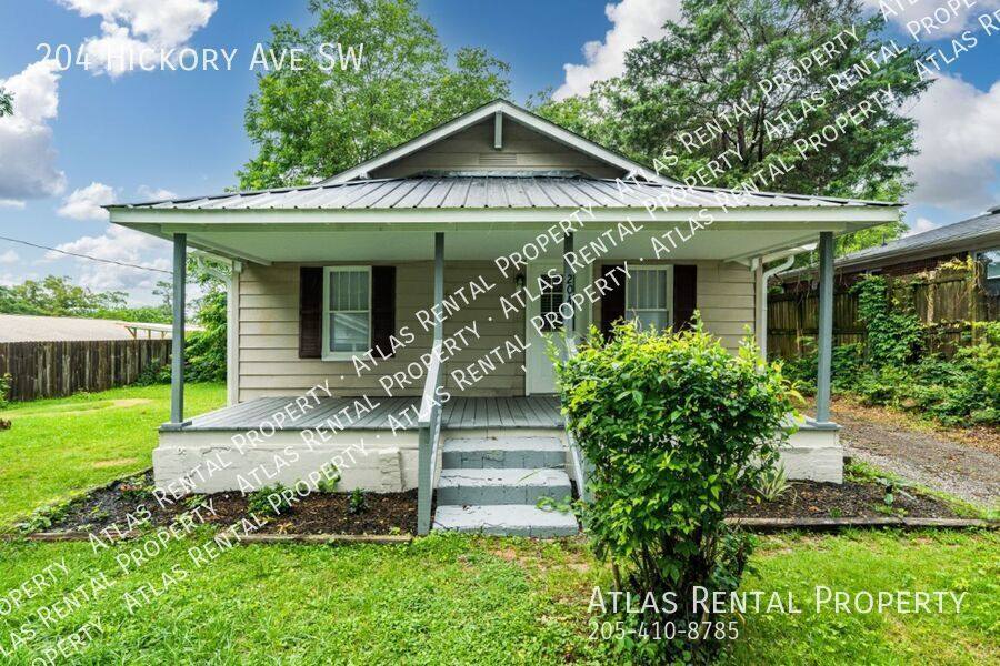 House for rent at 204 Hickory Ave SW, Cullman, AL 35055