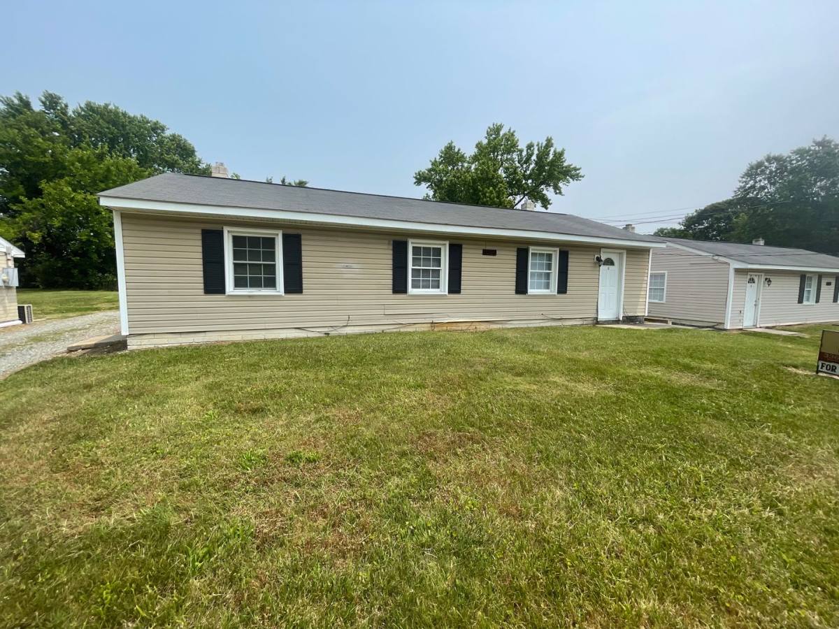 House for rent at 1013 A Tuscaloosa St, Greensboro, NC 27406