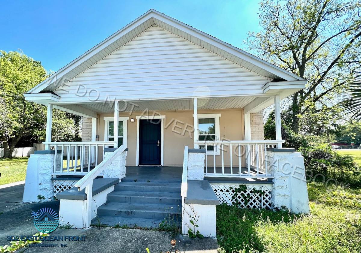 House for rent at 2974 Thomas St, Jacksonville, FL 32254