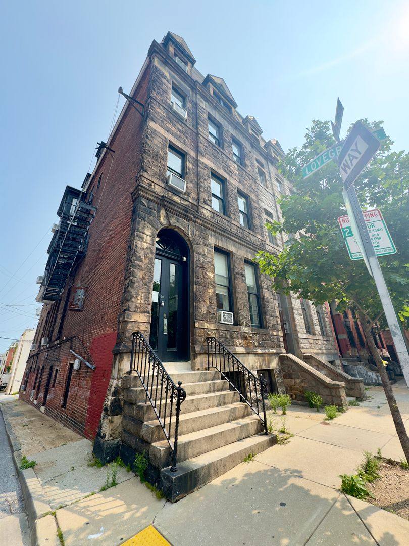 Apartment for rent at 4 & 10 E Biddle St, Baltimore, MD 21202