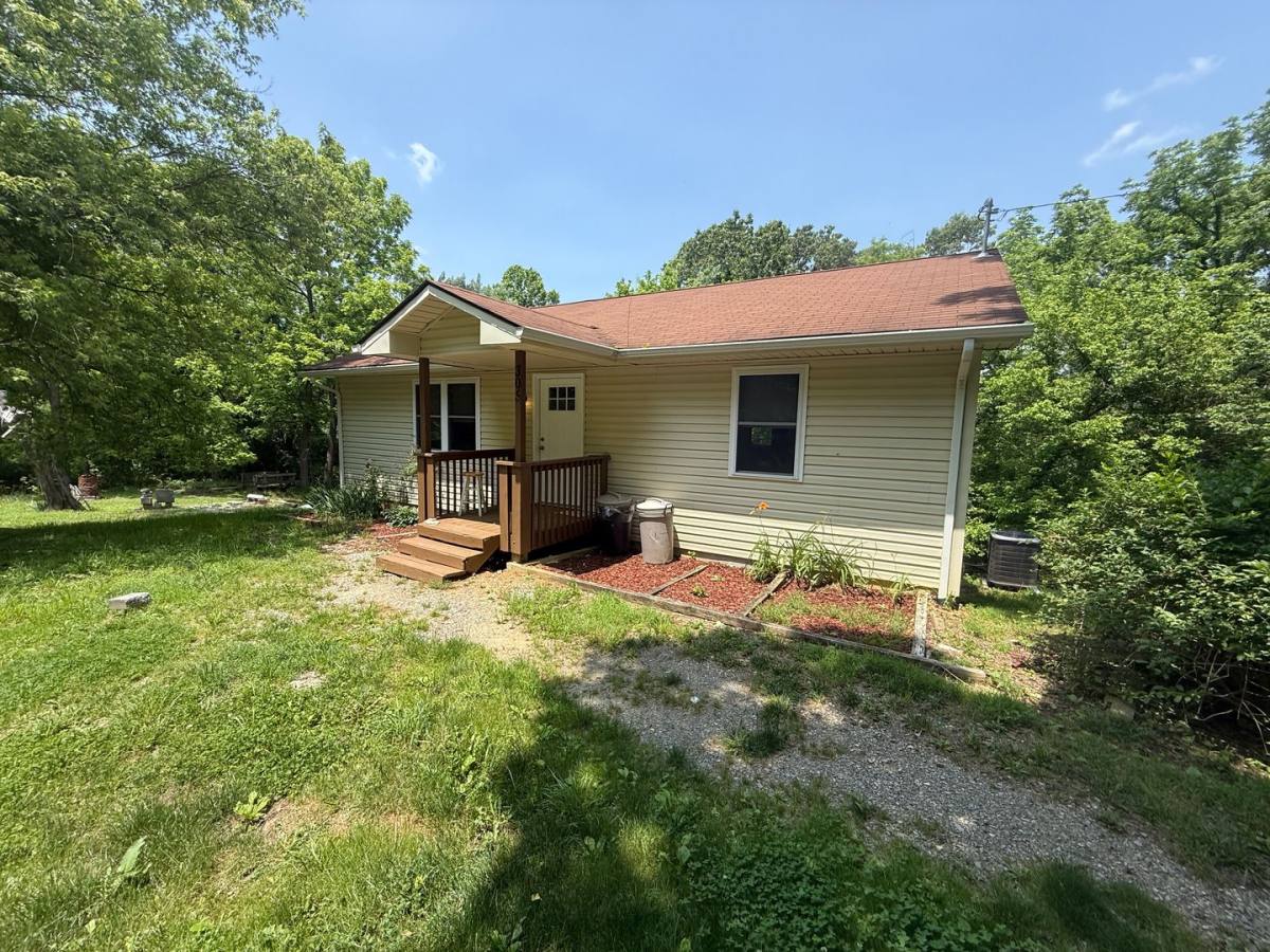 House for rent at 3050 Glasgow Rd, Catawba, VA 24070