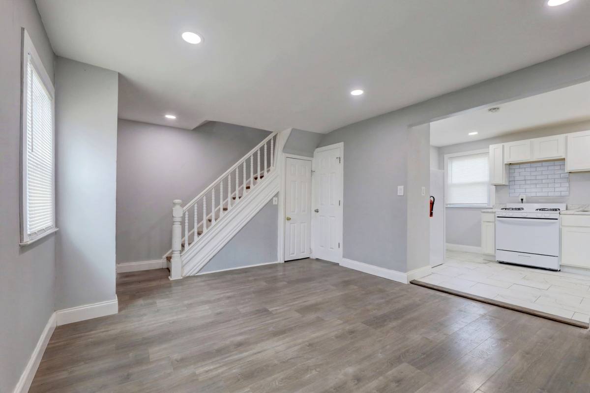 Apartment for rent at 118 Lenox Ave, East Orange, NJ 07018
