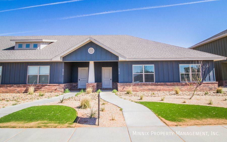 Townhouse for rent at 6914 21st St, Lubbock, TX 79407